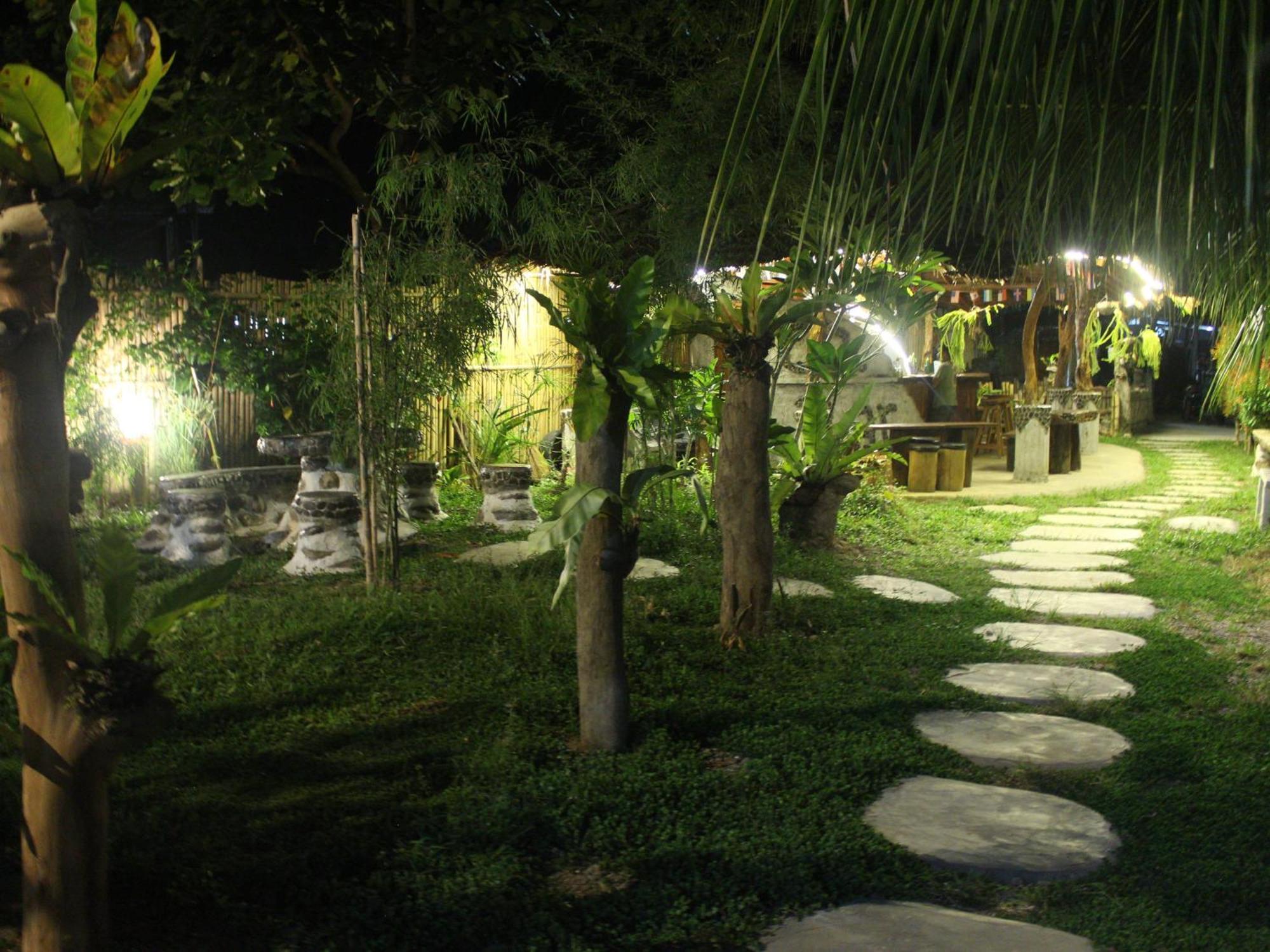 Eco Trekking Lodge, Bar & Jungle Tour'S บูกิตลาวัง ภายนอก รูปภาพ
